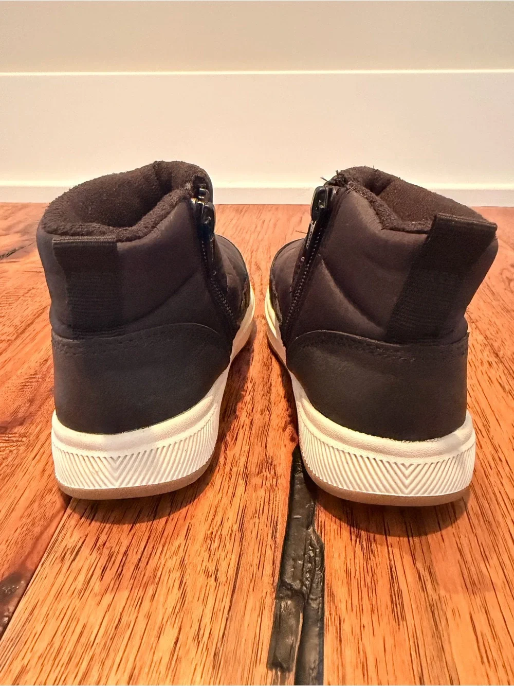 Cat & Jack Black Kids Puffer Boots with White Sole
